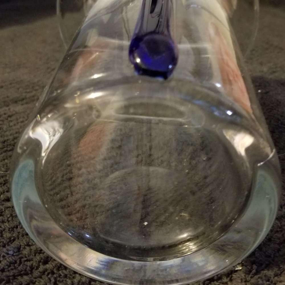 Hand Blown Art Deco Glass Vase - Picture 7 of 7